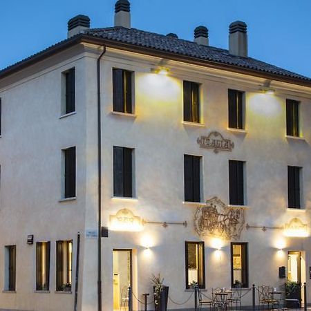 Hotel Italia Sacile Kültér fotó