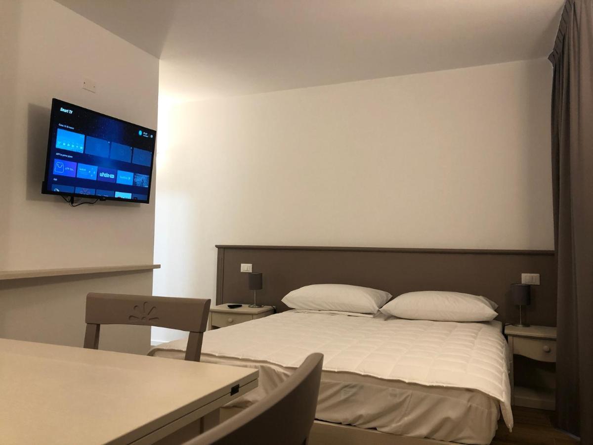 Hotel Italia Sacile Kültér fotó
