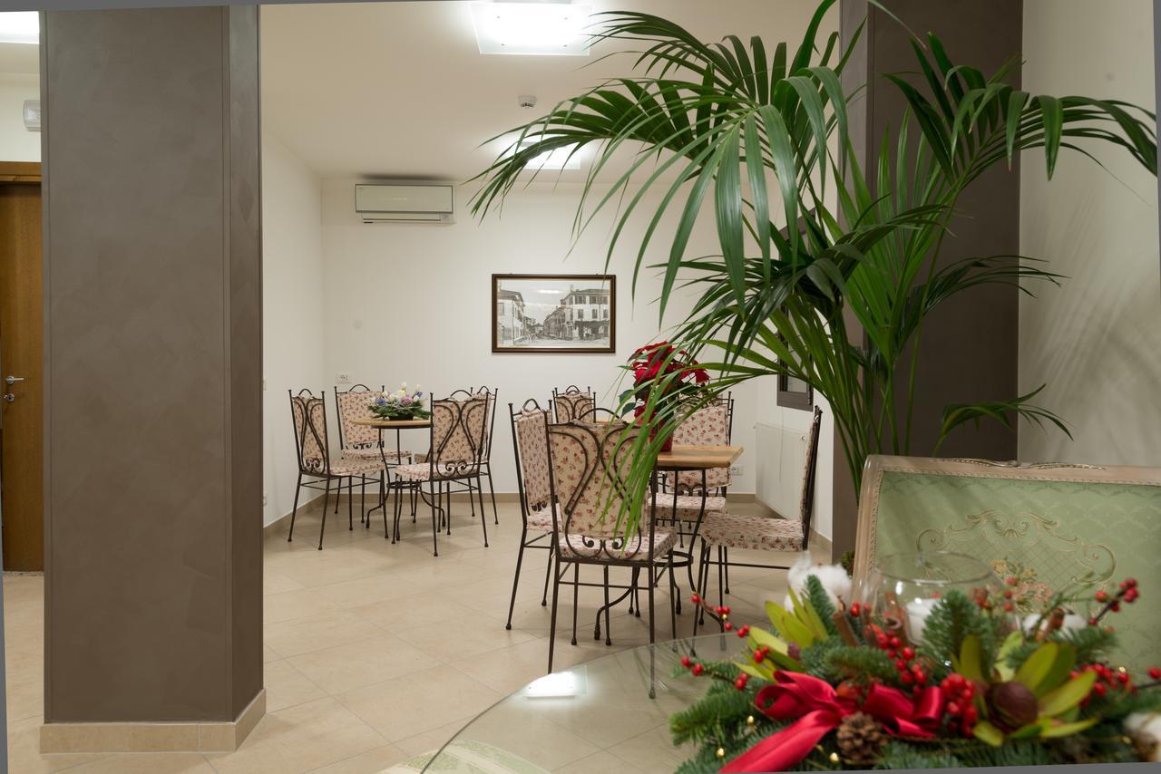 Hotel Italia Sacile Kültér fotó